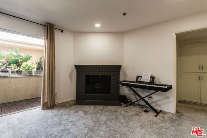 1731 Barry Avenue 214, Los Angeles, California 90025