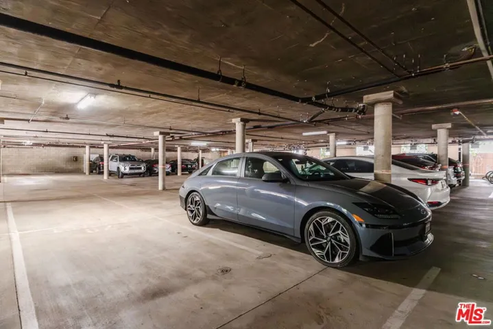 1731 Barry Avenue 214, Los Angeles, California 90025