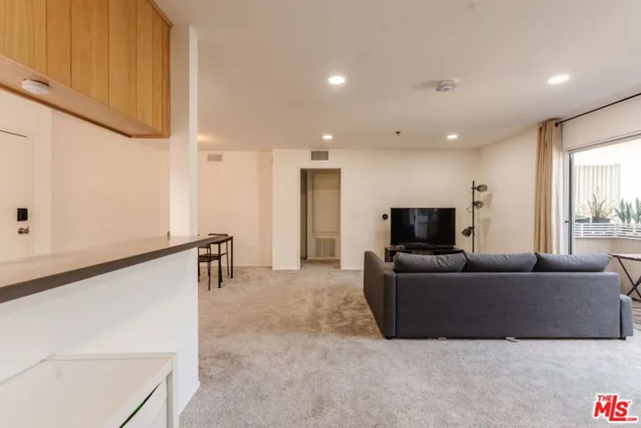 1731 Barry Avenue 214, Los Angeles, California 90025