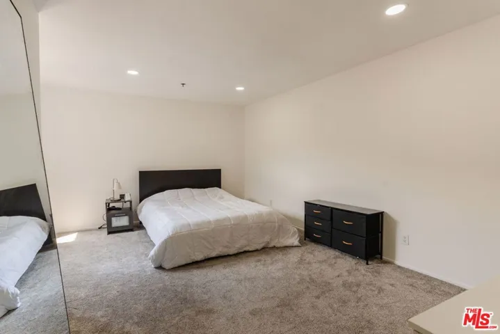 1731 Barry Avenue 214, Los Angeles, California 90025