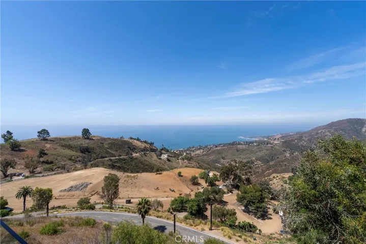21826 Castlewood Drive, Malibu, California 90265