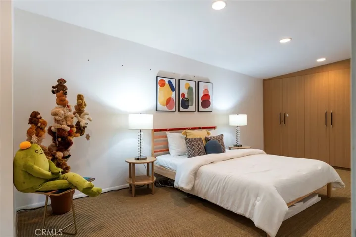 21826 Castlewood Drive, Malibu, California 90265