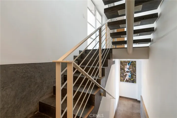 21826 Castlewood Drive, Malibu, California 90265