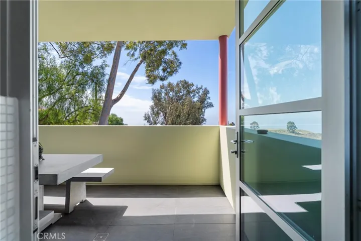 21826 Castlewood Drive, Malibu, California 90265