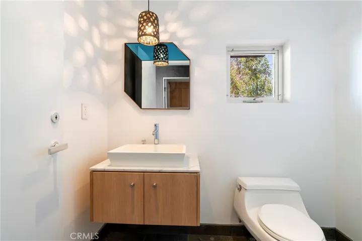 21826 Castlewood Drive, Malibu, California 90265