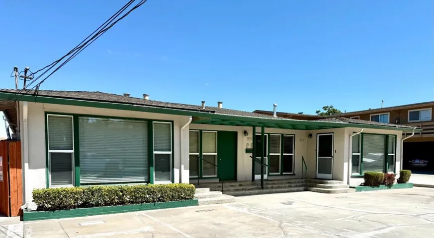 915 Padre Drive, Salinas, California 93901