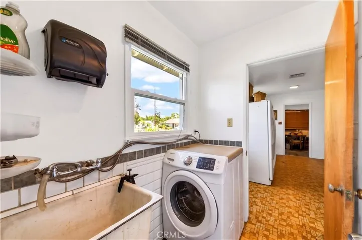 2045 Crestview, San Bernardino, California 92404