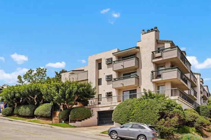 3903 California Street 1, San Diego, California 92110