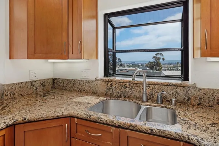 3903 California Street 1, San Diego, California 92110