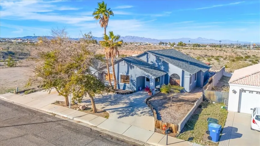 1348 Redwood, Needles, California 92363