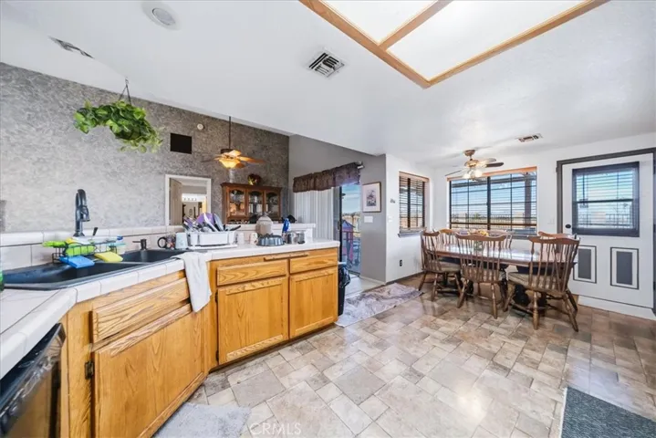 1348 Redwood, Needles, California 92363