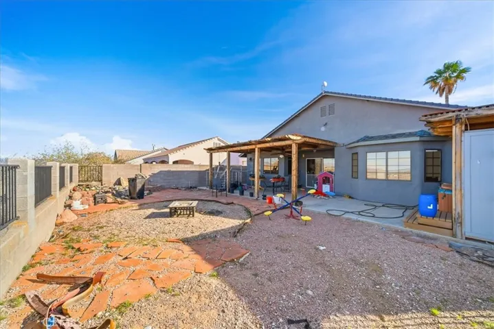 1348 Redwood, Needles, California 92363