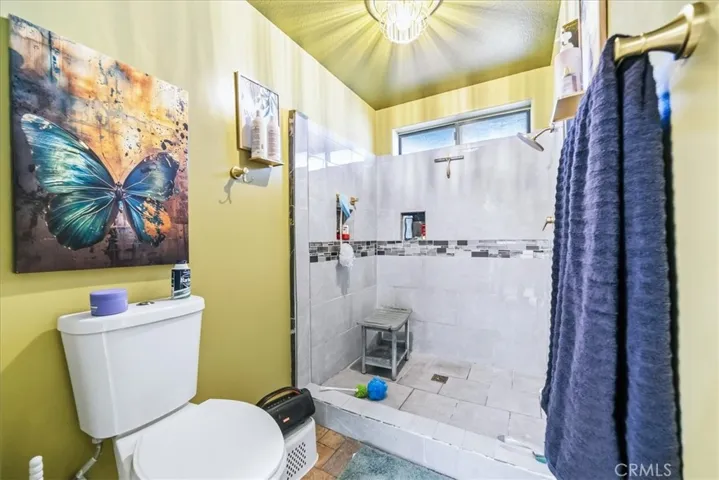 1348 Redwood, Needles, California 92363