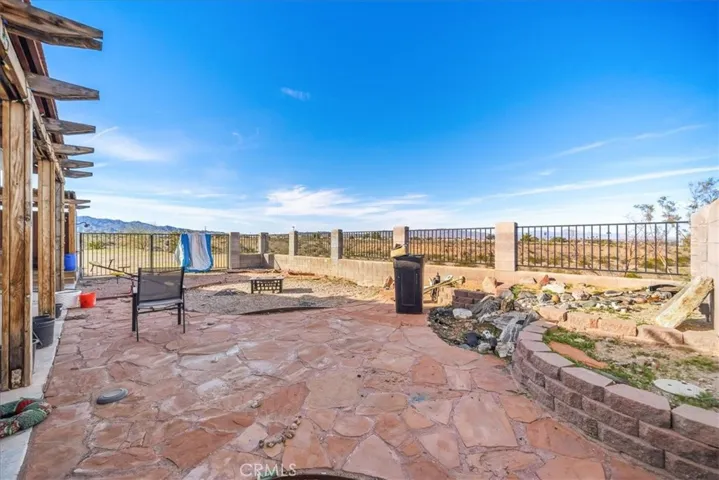 1348 Redwood, Needles, California 92363