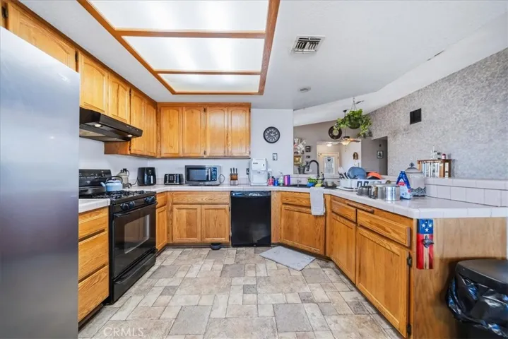 1348 Redwood, Needles, California 92363