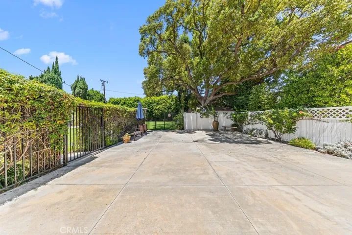 135 E Las Flores Ave, Arcadia, California 91006