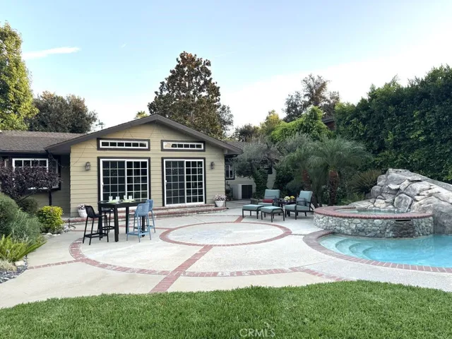 135 E Las Flores Ave, Arcadia, California 91006