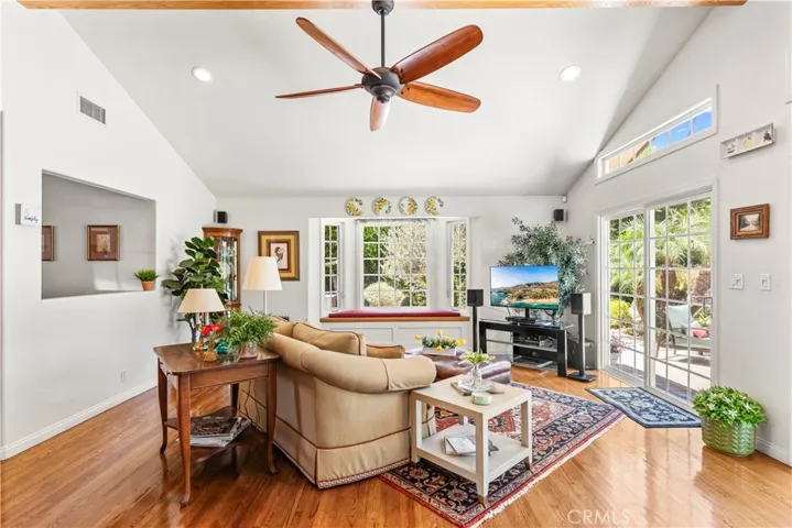 135 E Las Flores Ave, Arcadia, California 91006