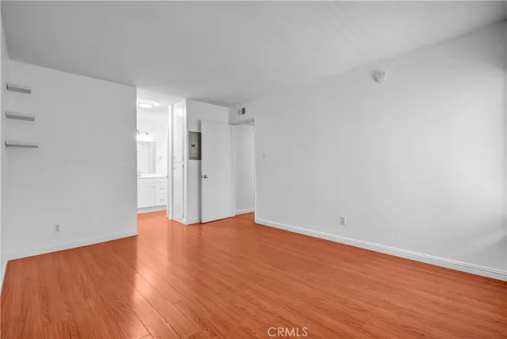 5700 Etiwanda Avenue 282, Tarzana, California 91356