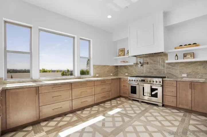 588 Twin Country Ln, Fallbrook, California 92028