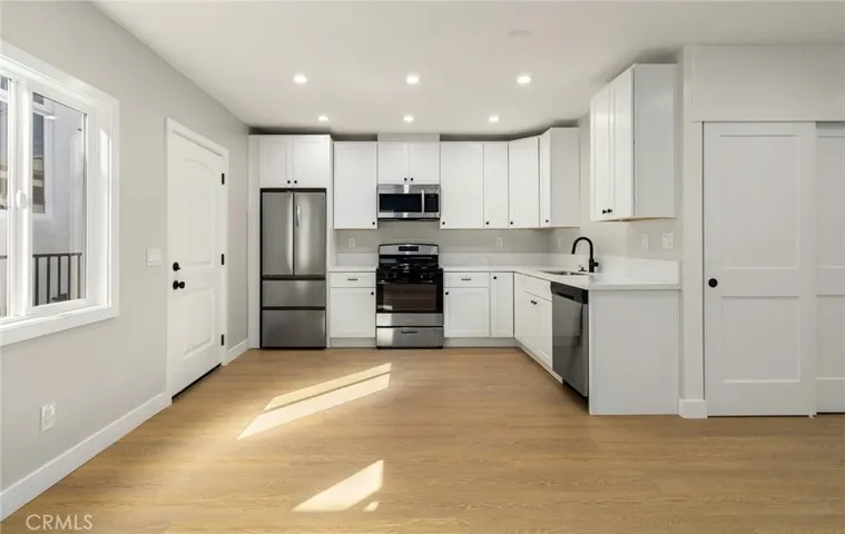 1827 E 4 Street Unit #18, Long Beach, California 90802