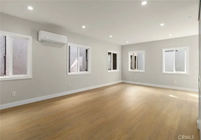 1827 E 4 Street Unit #18, Long Beach, California 90802