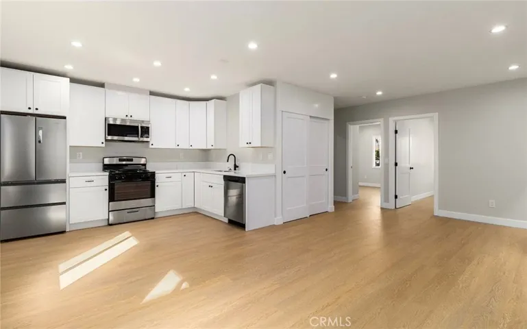 1827 E 4 Street Unit #18, Long Beach, California 90802