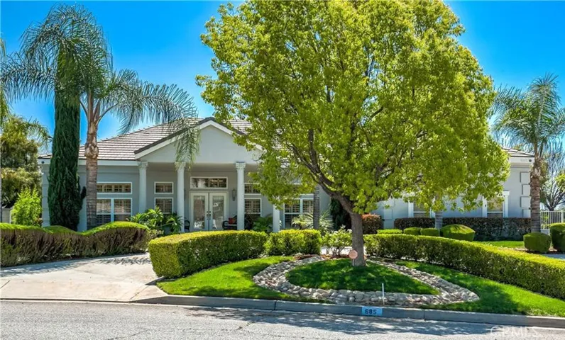 685 Bradbury, Redlands, California 92374