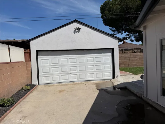 14534 Sayre St, Sylmar, California 91342