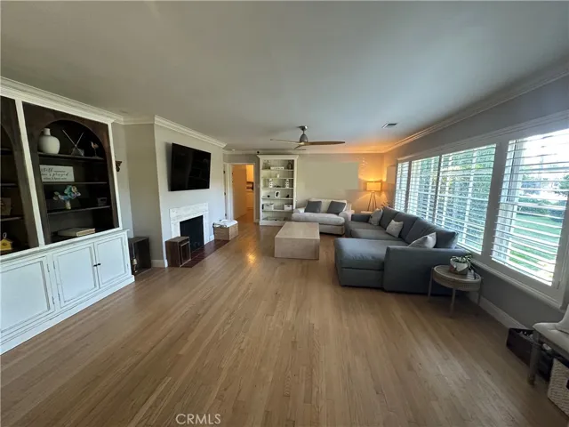15742 Vose, Los Angeles, California 91406