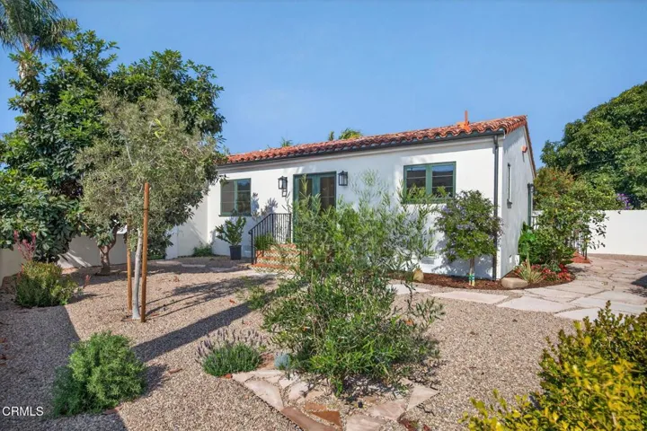 59-web-or-mls-UpmarketMedia_622e-034