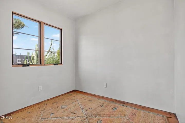 15-web-or-mls-UpmarketMedia_622e-064