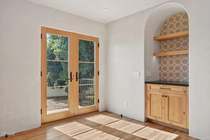 29-web-or-mls-UpmarketMedia_622e-107
