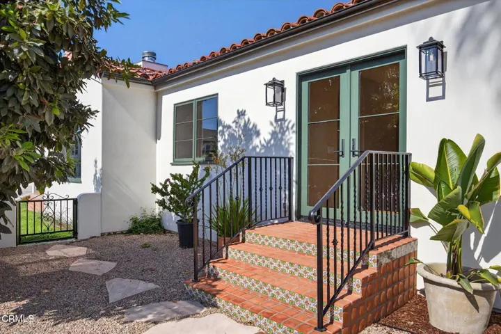 50-web-or-mls-UpmarketMedia_622e-170