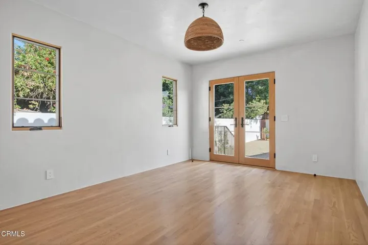 31-web-or-mls-UpmarketMedia_622e-114