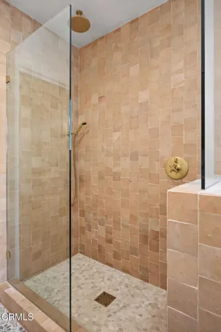 38-web-or-mls-UpmarketMedia_622e-135