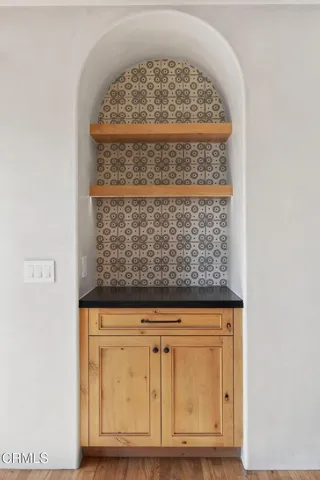 30-web-or-mls-UpmarketMedia_622e-109
