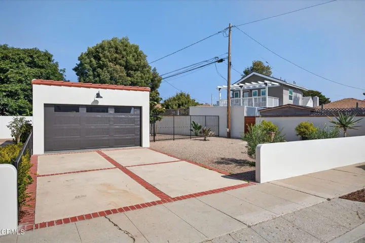 55-web-or-mls-UpmarketMedia_622e-023