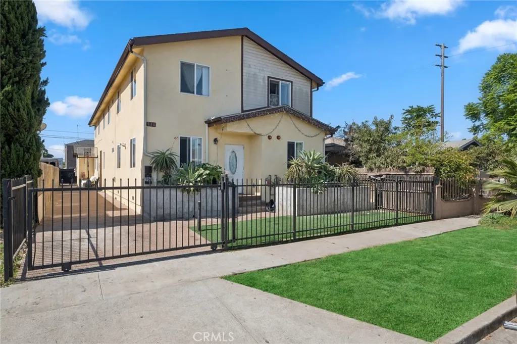 710 & 708 E 80th St