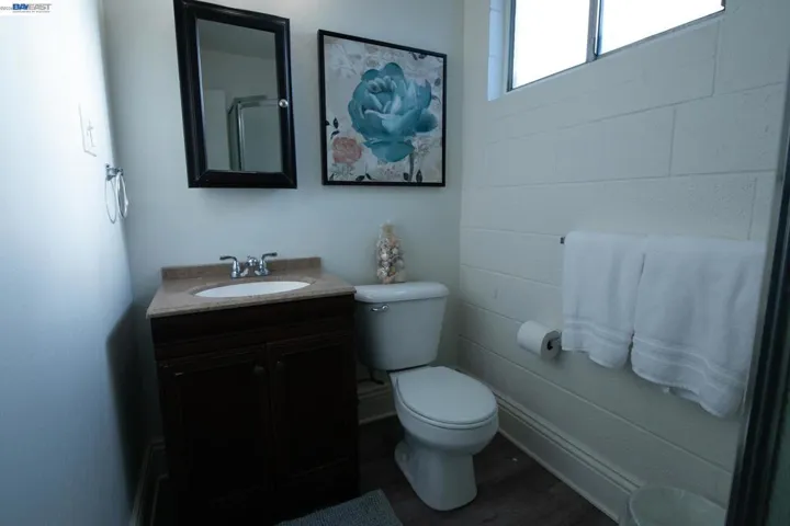 1724 Palmetto Ave, Pacifica, California 94044