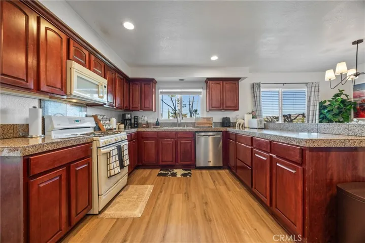 7433 Fairway, Yucca Valley, California 92284