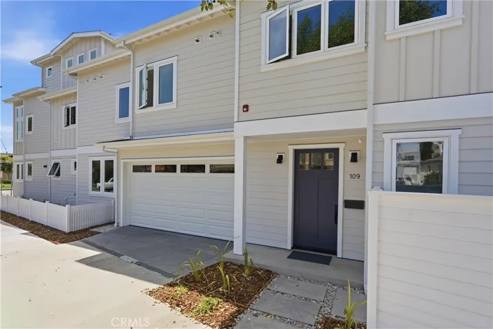 109 N Francisca Avenue, Redondo Beach, California 90277
