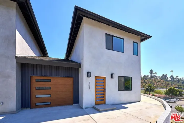 102 Marion Boulevard Adu, Fullerton, California 92835