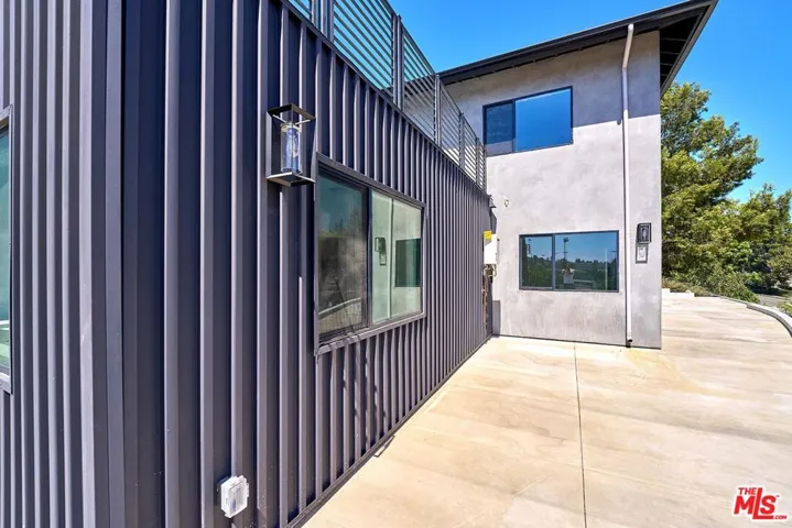102 Marion Boulevard Adu, Fullerton, California 92835