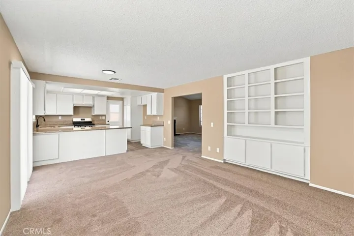 1855 E Avenue R2, Palmdale, California 93550