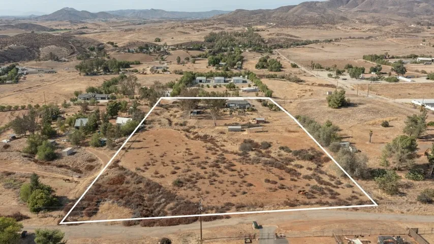33900 Andy, Winchester, California 92596