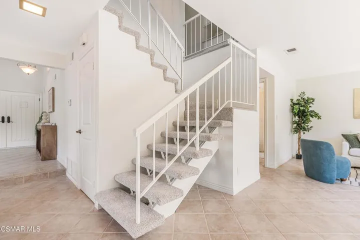 403 Blackhawk Dr-18