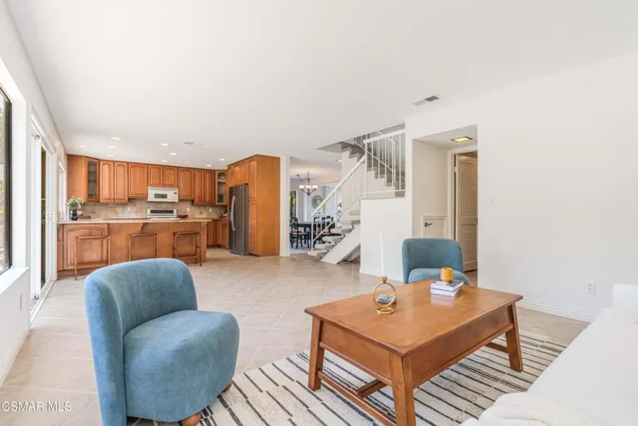 403 Blackhawk Dr-13