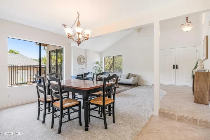 403 Blackhawk Dr-6