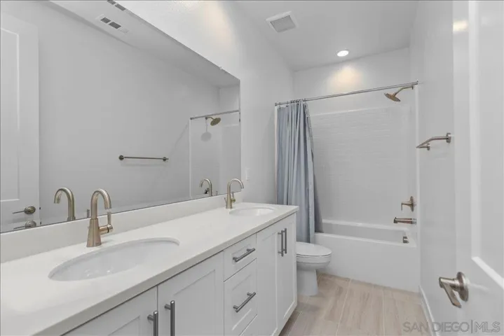 2600 Quince Way, Carlsbad, California 92008